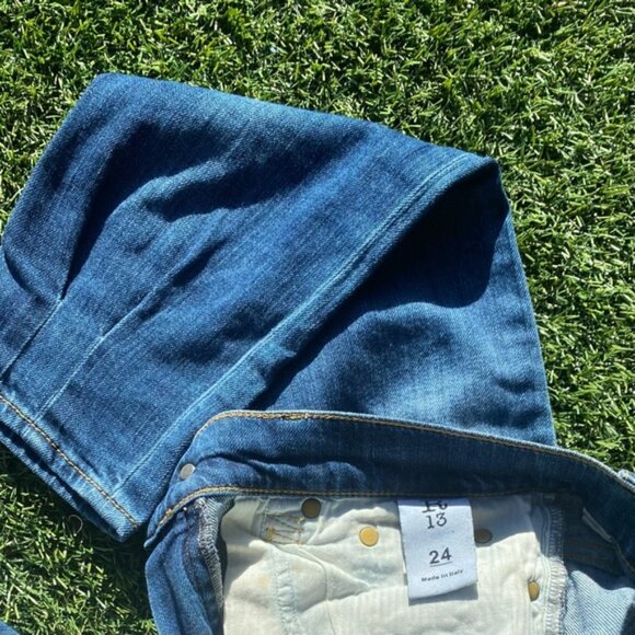 R13 Women's Boyfriend Low Rise Jeans in Faded Blue, Size 24 - Picture 10 of 10